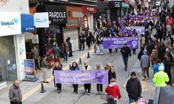 Giresun’da Kadınlar 8 Mart’ta Alanlardaydı: “Eşitlik ve Özgürlük İçin Mücadeleye Devam”