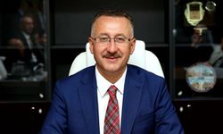 Adapazarı Belediye Başkanı Mutlu Işıksu AK Parti’den İstifa Etti