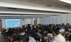 Çukurova Üniversitesi Abdi Sütcü Sağlık Hizmetleri MYO’da HPV Farkındalığı Semineri Düzenlendi