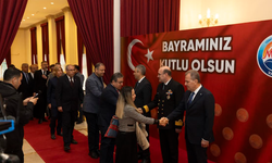 SEÇER: “BAYRAMLAR, BİRLİĞİN VE BERABERLİĞİN PEKİŞTİĞİ GÜNLERDİR”