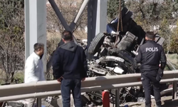 Ankara’da Feci Kaza: Halk Otobüsü Üst Geçide Çarptı, 4 Kişi Hayatını Kaybetti