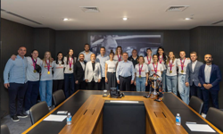 BAŞKAN SEÇER, ÇİMSA ÇBK MERSİN TAKIMI İLE BİR ARAYA GELDİ