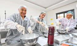 HAMZABEYLİ KÖYÜMÜZ ATÖLYE’DE, MERSİN KAN PORTAKALI İLE LOKUM BULUŞTURULDU