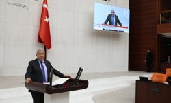 CHP ADANA MİLLETVEKİLİ ORHAN SÜMER, ŞEHİR TAKIMLARINA SAHİP ÇIKIYOR.