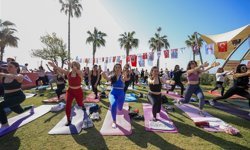 SPOR KENTİ MERSİN’DE BAHAR ENERJİSİ SAHİLE TAŞTI