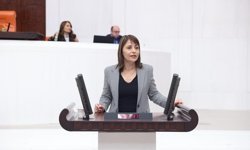 Kezban Konukçu: “Açız, yoksuluz, çıplağız diyen madencilerin sesi Meclis’te”