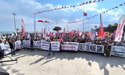 Mersin’de Emekliler Meydana İndi: “Sefalet Zulmüne Son, Sandıkta Hesap Sorulacak!”