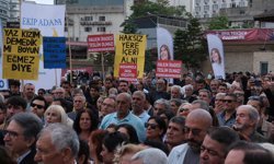 “Oya Tekin’e Özgürlük, Herkes İçin Adalet” Mitingi Adana’da Büyüyen Dayanışmaya Sahne Oldu