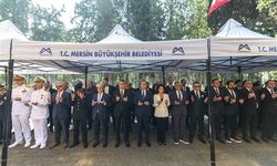 BAŞKAN SEÇER, KURBAN BAYRAMI ARİFESİNDE ŞEHİTLİĞİ ZİYARET ETTİ VE KENT PROTOKOLÜ İLE BAYRAMLAŞTI