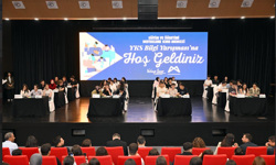 YKS ÖĞRENCİLERİ HEM DANS ETTİ HEM SINAV PROVASI YAPTI