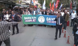 DEM Parti’den Ankara’da “Barış İçin Adım At” Yürüyüşü: “Barış Durağan Bir Süreci Kabul Etmez”