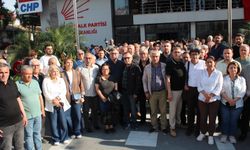 Adana Emek ve Demokrasi Platformu’ndan CHP’ye Dayanışma Ziyareti: “Meydanlarda ortak mücadele büyüyecek”