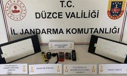 Düzce'de Kaçakçılık ve Uyuşturucu Operasyonları: 10 Şüpheli Gözaltında