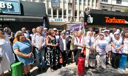 DEM Parti’den KESK’li KHK’lilerin Adalet Nöbeti’ne dayanışma ziyareti