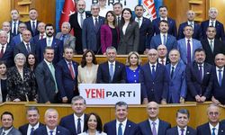 YENİ Parti milletvekillerinden Özgür Özel'e ortak destek: "Sımsıkı ve kol kola arkasındayız"