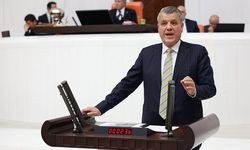 Ayhan Barut'tan Eğitim Çağrısı: "Eğitimde Kriz Büyüyor, Fırsat Eşitliği Sağlanmalı"
