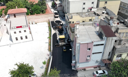 SEYHAN BELEDİYESİ'NDEN ULUCAMİ MAHALLESİ'NDE ASFALT MESAİSİ