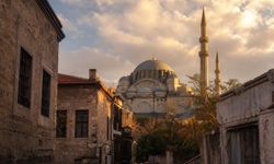 Süleymaniye ve Çevresi: Tepedeki Mahalleyi Yürüyerek Gezmek