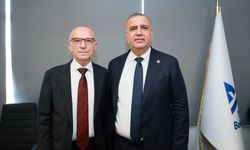 Yüreğir Belediyesi Önüne Çağrı