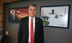 Ayhan Barut: “Karanlığa teslim olmuyoruz, AKP’ye boyun eğmiyoruz”