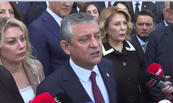Özgür Özel’den CHP’nin Mersin tutumuna tepki: “İkiyüzlülüğün dik alası”