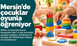Mersin’de 1-4 yaş arası çocuklar anneleriyle oyun oynayarak öğreniyor
