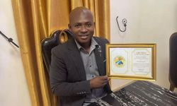 Akif Manaf Sağlık ve Barış Ödülü, Sierra Leone’de Alhaji Maddi Bangura’ya verildi