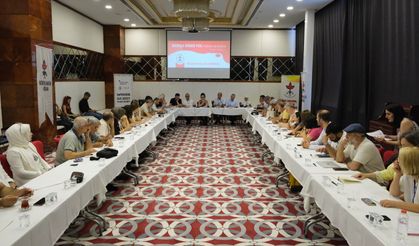 “Barışa Giden Yol: Hafıza ve Adalet” Konferansı İkinci Gününde: İHD’den Barış Vurgusu