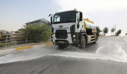 Küçükçekmece Belediyesi, ilçe sakinlerinin bayramı huzur ve güven içinde geçirebilmesi için hazırlıklarını hızlandırdı
