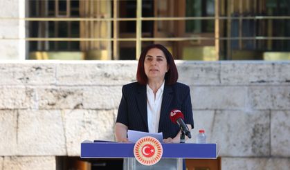 Sevilay Çelenk, Boğaziçi Üniversitesi’nde Yaşanan Kadın Cinayetine Karşı Yazılı Basın Açıklaması Yaptı