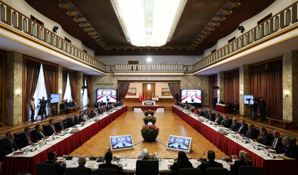 Rapor ve Kod Kanun Hazırlıkları Derinleşiyor: Komisyon Toplantısı Yeni Tarihe Alındı, İmralı Ziyareti Masada