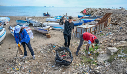 Perihan Koca, Mersin Körfezi’ndeki Mikroplastik Tehlikesini Meclis Gündemine Taşıdı