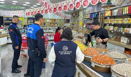 Seyhan Belediyesi Zabıta Ekiplerinden Bayram Öncesi Hijyen ve SKT Kontrolü