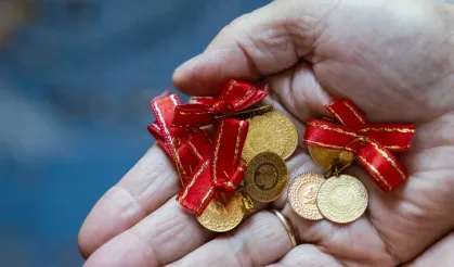 FED Kararı Sonrası Altın Yükselişe Geçti: Gram Altın 6 Bin 723 Lira