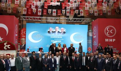 MHP Adana’da 57 yıl sonra aynı salonda: Hakan Yıldırım güven tazeledi