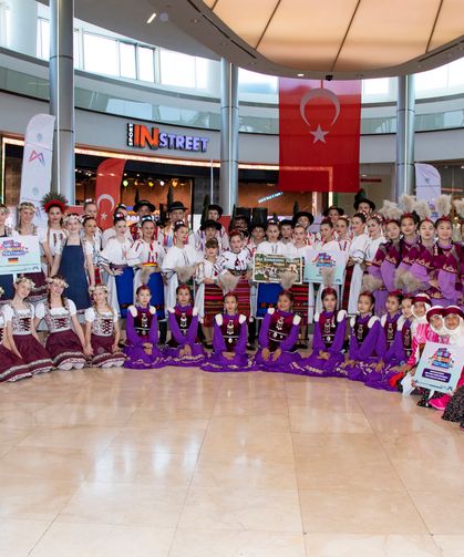 ‘Uluslararası Çocuk Festivali’ 2. gününde lansman gösterileri ile devam etti.