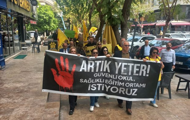 Adana’da Öğretmenler İsyanda: Artık Yeter!