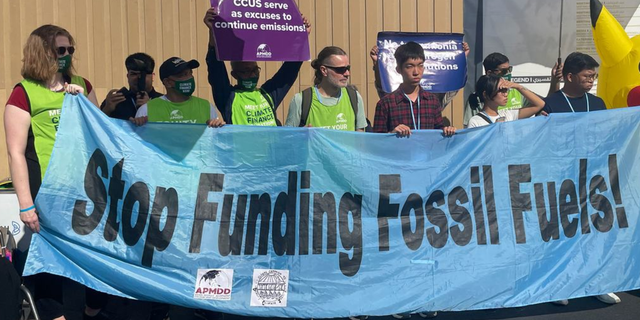Fosil yakıt enerjisinin finansmanını durdurun! Ölüme sponsor olmayı bırakın!
