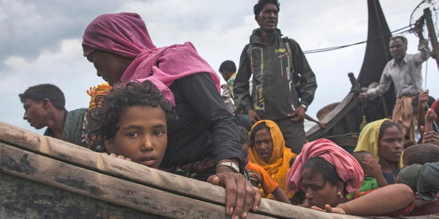 BM mülteci ajansı, Andaman Denizi'nde sürüklenen 190 çaresiz insanın kurtarılmasını istedi