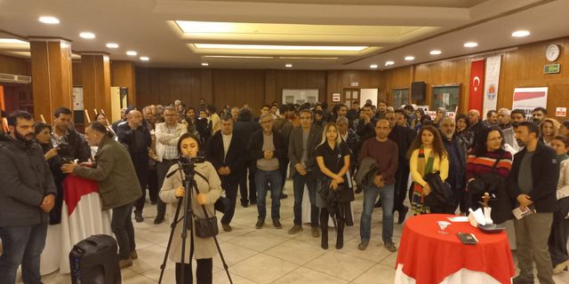 Evrensel Gazetesinin Dostları Adana’da Evrensel’i Yalnız Bırakmadı
