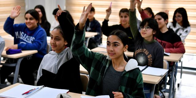 Mersin Büyükşehir Belediyesi eğitimin her anında öğrenci ve velilerin yanında
