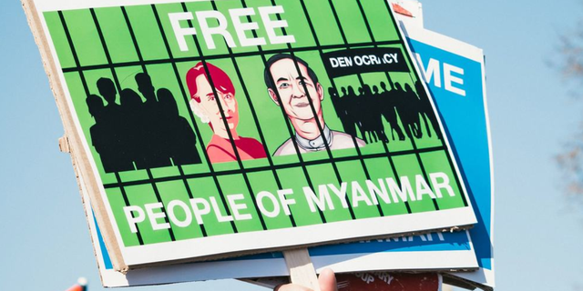 Myanmar: Yüzlerce siyasi tutuklu serbest bırakıldı
