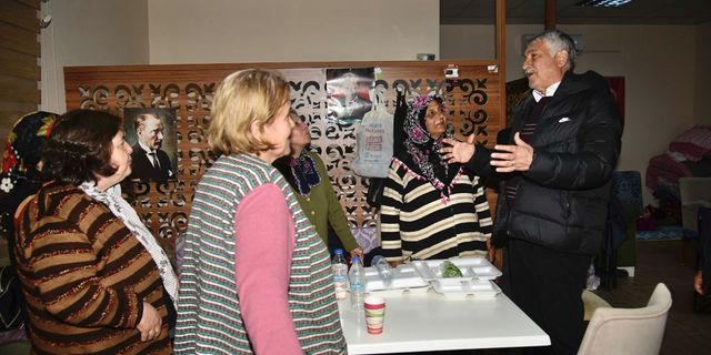 Zeydan Karalar; "Kadınlarımızın omuzlarındaki yükün azaldığı 8 Mart’lar diliyorum"