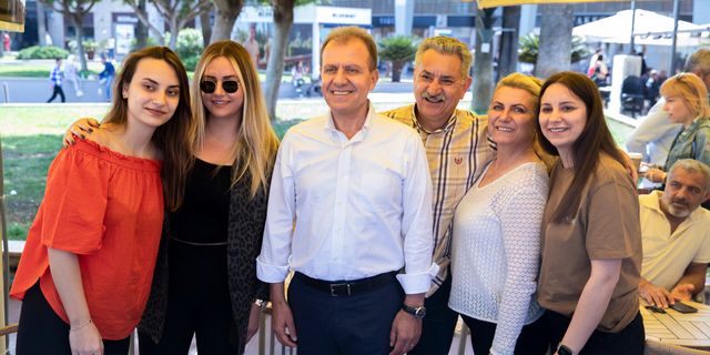 BAŞKAN SEÇER, MARİNADA VATANDAŞLARLA BİR ARAYA GELDİ