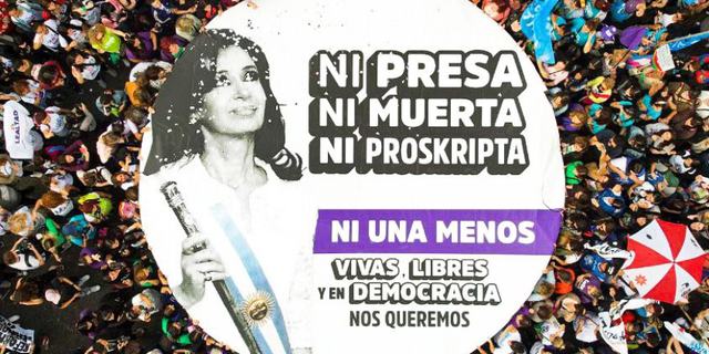 Arjantin: Kadın cinayetleri ve şiddet, “NiUnaMenos” hareketinin 8. yıldönümünde protesto edildi