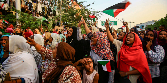 Hala Al Karib: Sudan'da tecavüz bir savaş silahı olarak kullanılıyor