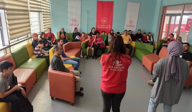 Adana Gençlik Merkezi'nden "Aile Birliği" projesi