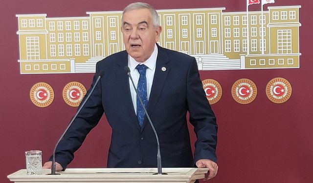 DP Sözcüsü Altıntaş: Yargıtay üyeleri cübbelerine sadece düğme değil, bir de AKP rozeti takmışlardır