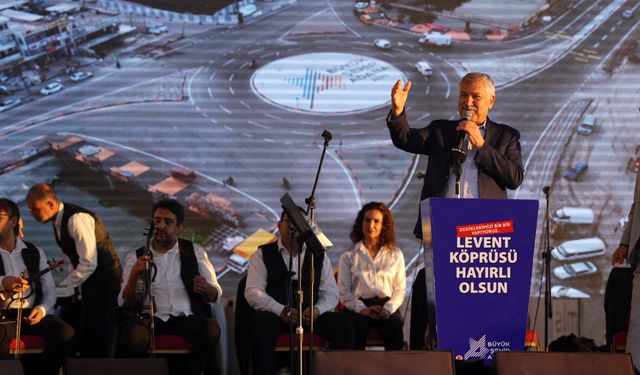 Adana Büyükşehir Belediyesi, Yüreğir İlçesi’nde Levent Köprüsü’nün açılışını gerçekleştirdi