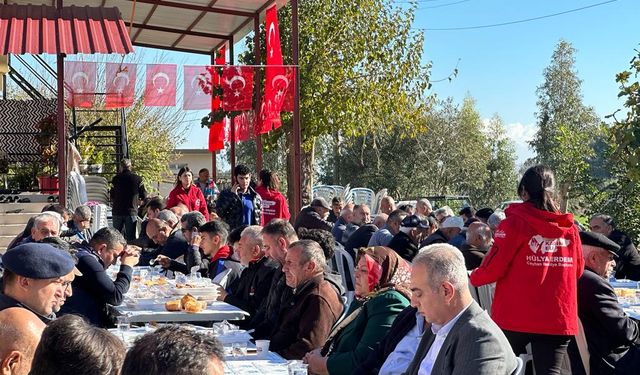 Ceyhan Belediye Başkanı Erdem, Ceyhanlı şehidin mevlidinde üzüntülerini bildirdi, Türkiye’ye baş sağlığı ve sabır diledi